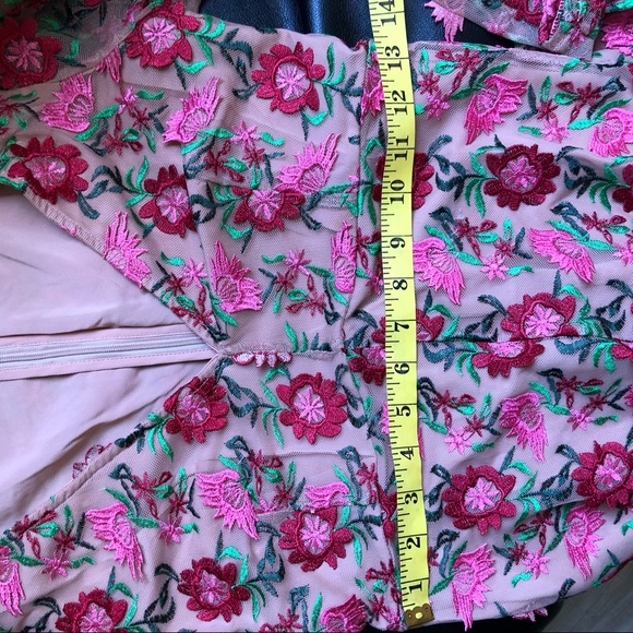 Brand new for love and lemons midi floral dress - Picture 6 of 6